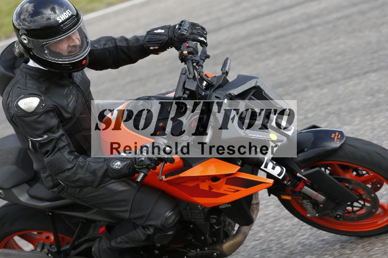 /Archiv-2025/09 22.04.2025 Cornu Master School ADR/rot-rouge/30